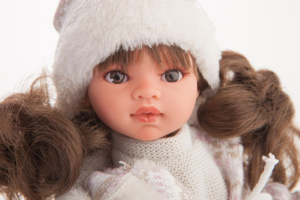 Muñeca Emily Morena Antonio Juan Invierno