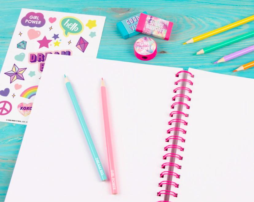 Cuaderno Tie Dye Make It Real Con Lápices